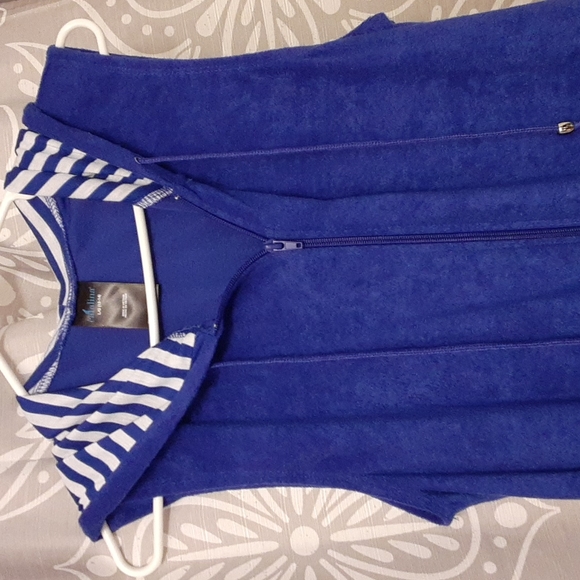 Swimsuit Coverup - Picture 2 of 6